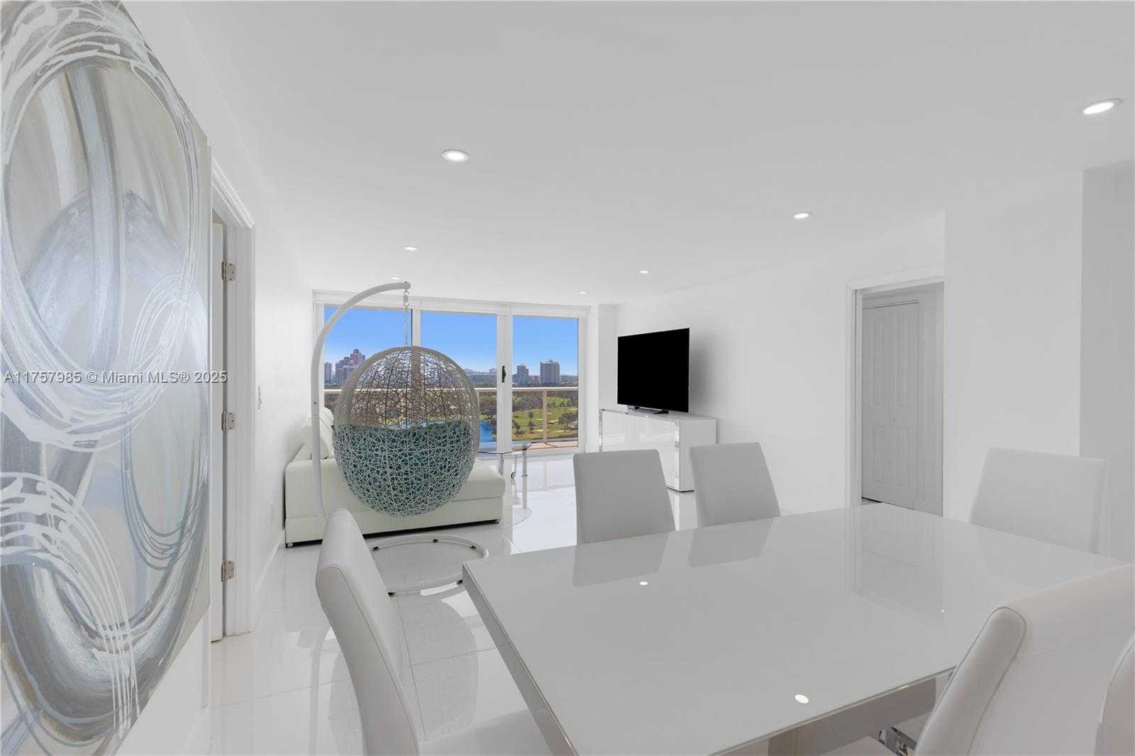 Small Image of 3701 NORTH COUNTRY CLUB DR #1805, Aventura Number 7