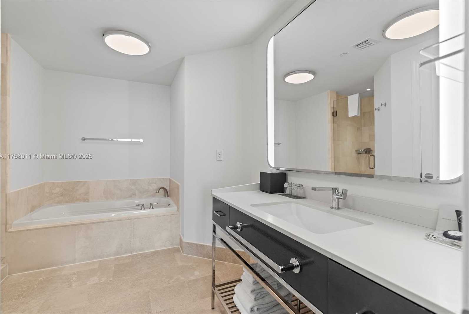 Small Image of 4401 COLLINS AVE #3012, Miami Beach Number 30