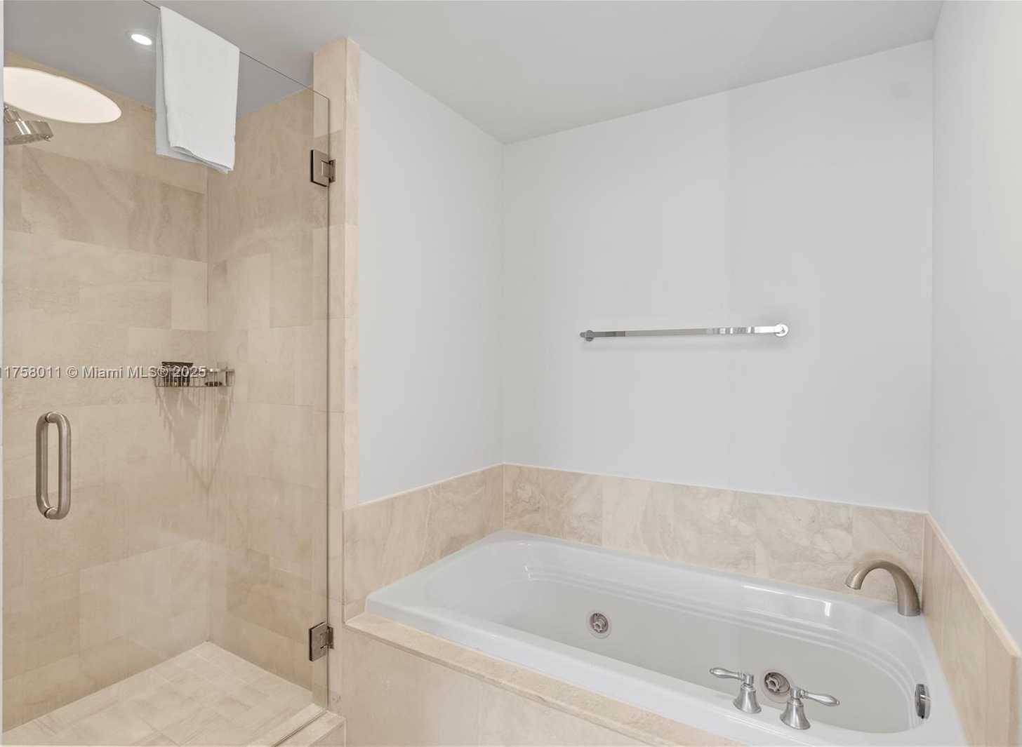 Small Image of 4401 COLLINS AVE #3012, Miami Beach Number 31
