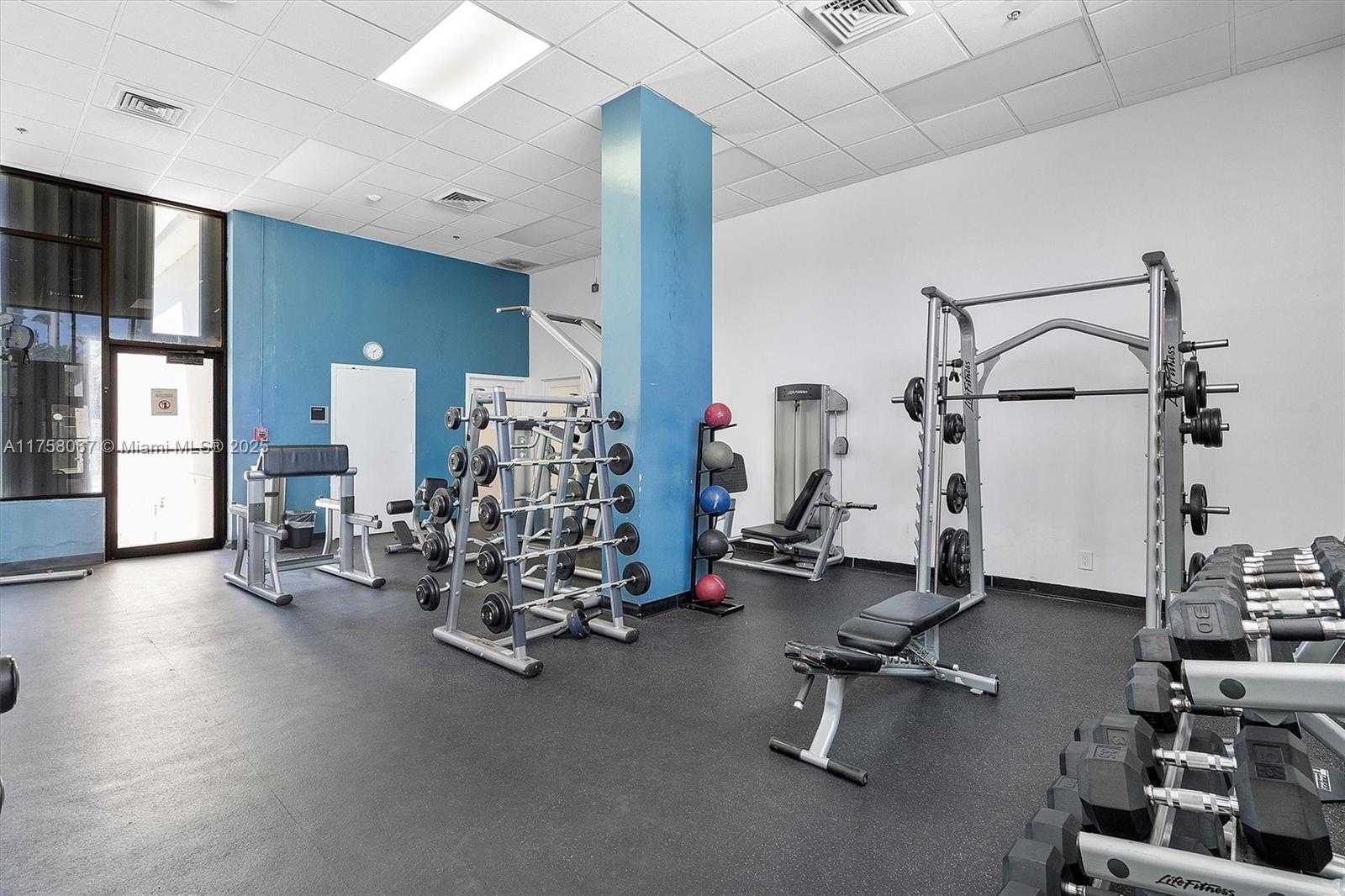 Small Image of 100 BAYVIEW DR #2128, Sunny Isles Beach Number 23
