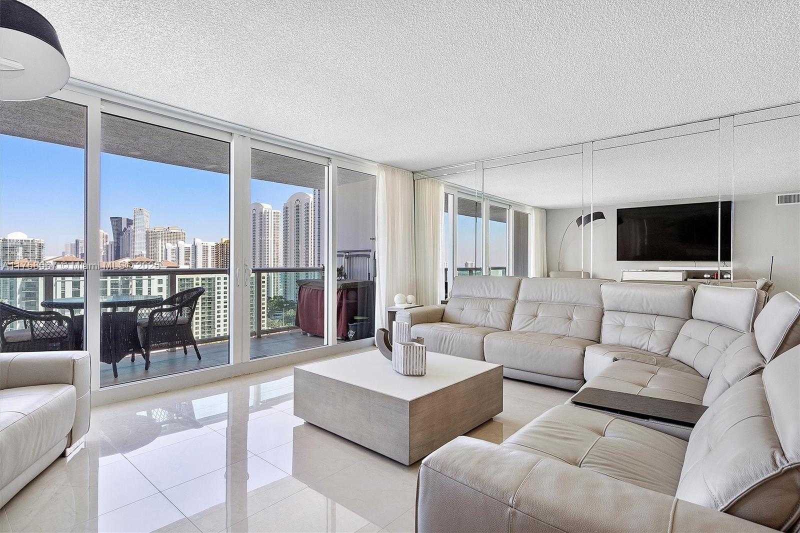 Small Image of 100 BAYVIEW DR #2128, Sunny Isles Beach Number 5