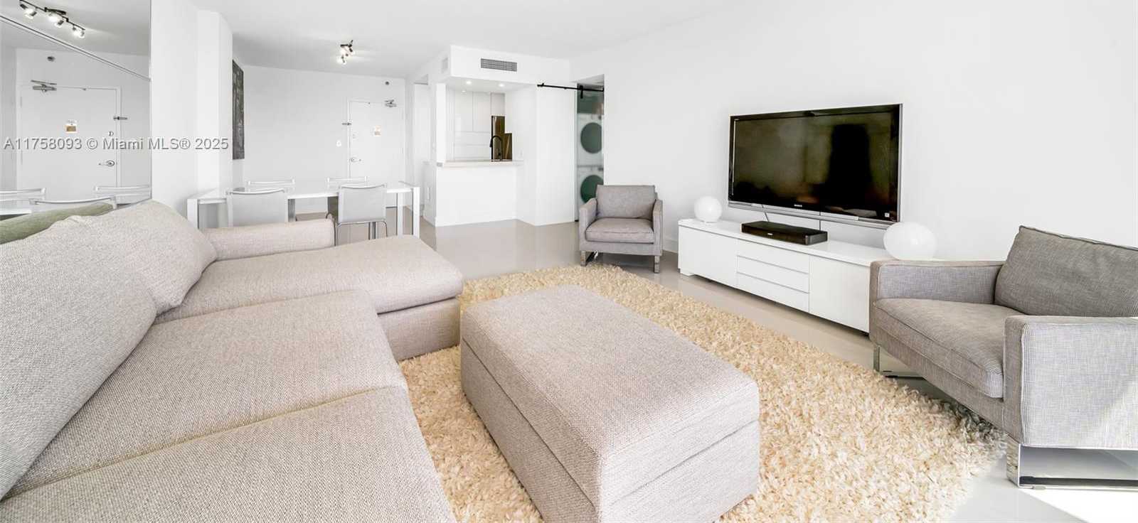 Small Image of 1000 WEST AVE #1416, Miami Beach Number 12