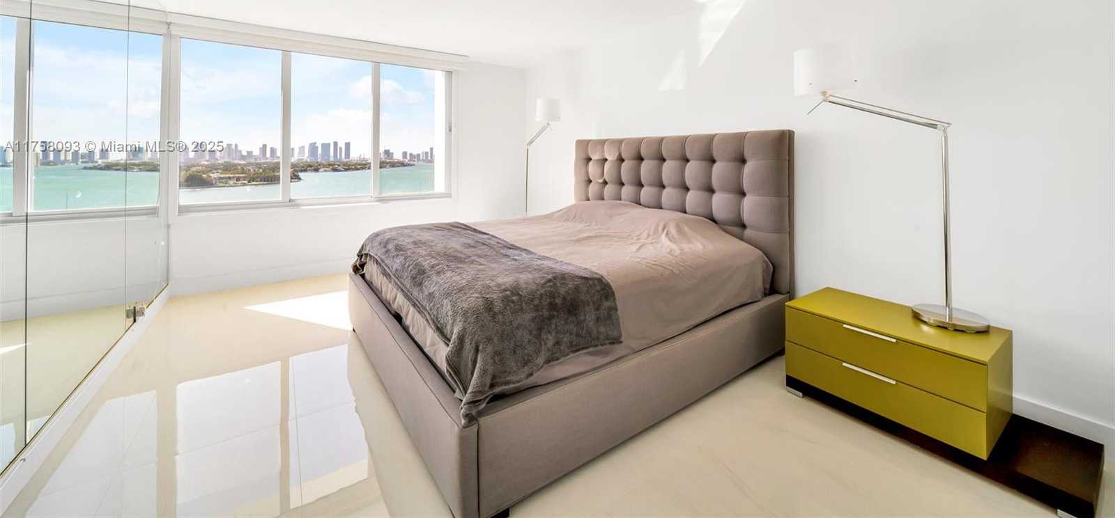 Small Image of 1000 WEST AVE #1416, Miami Beach Number 21