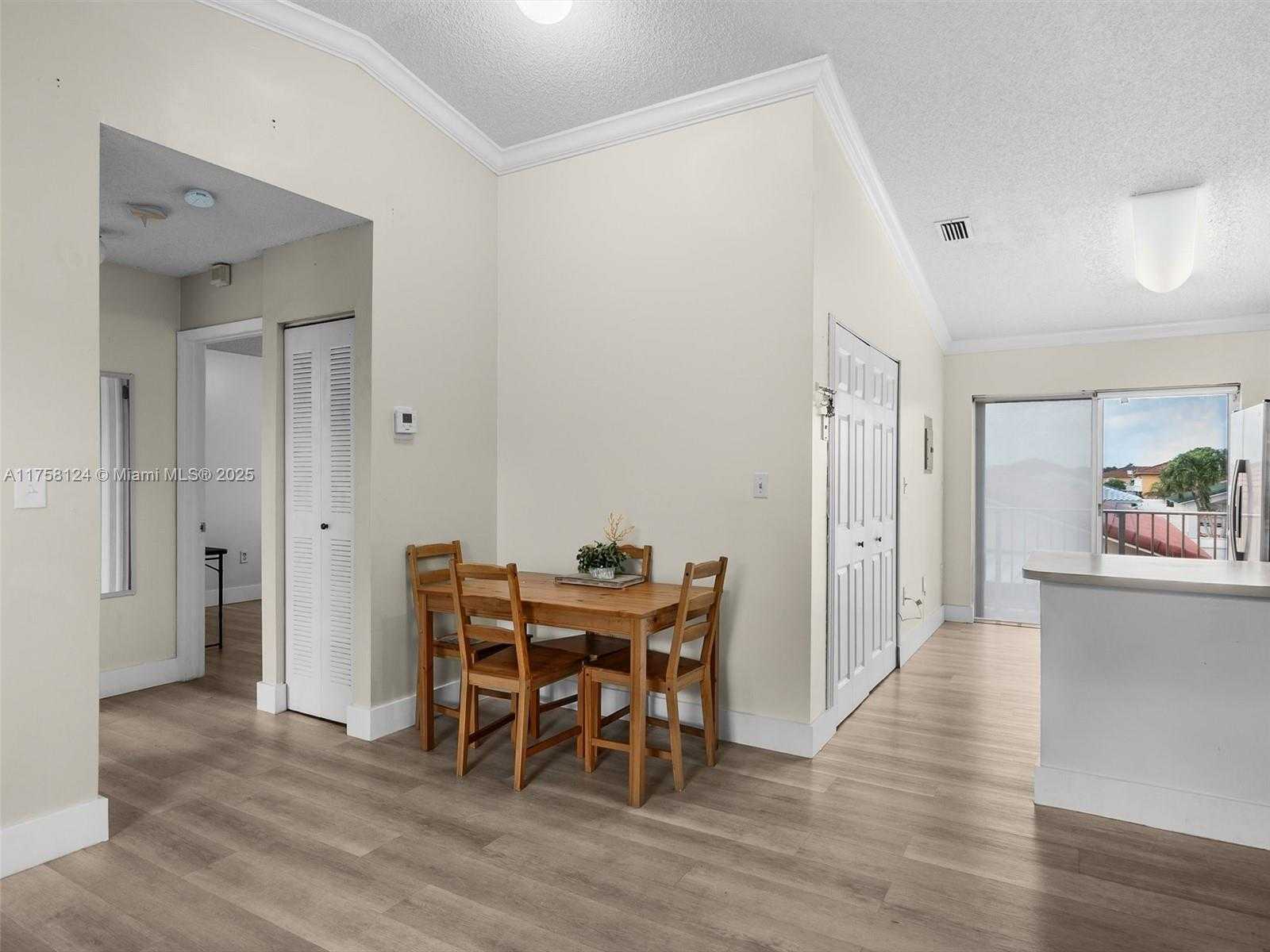 Small Image of 3375 WEST 76TH ST #211, Hialeah Number 11