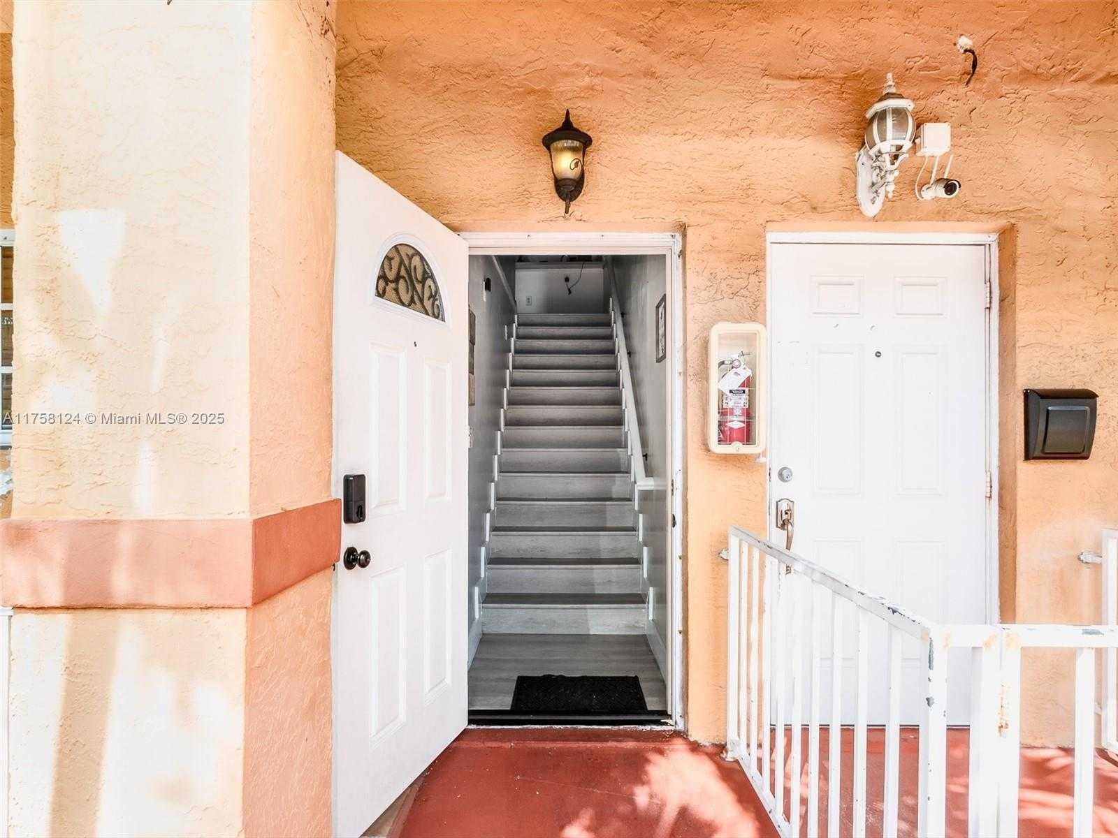 Small Image of 3375 WEST 76TH ST #211, Hialeah Number 17