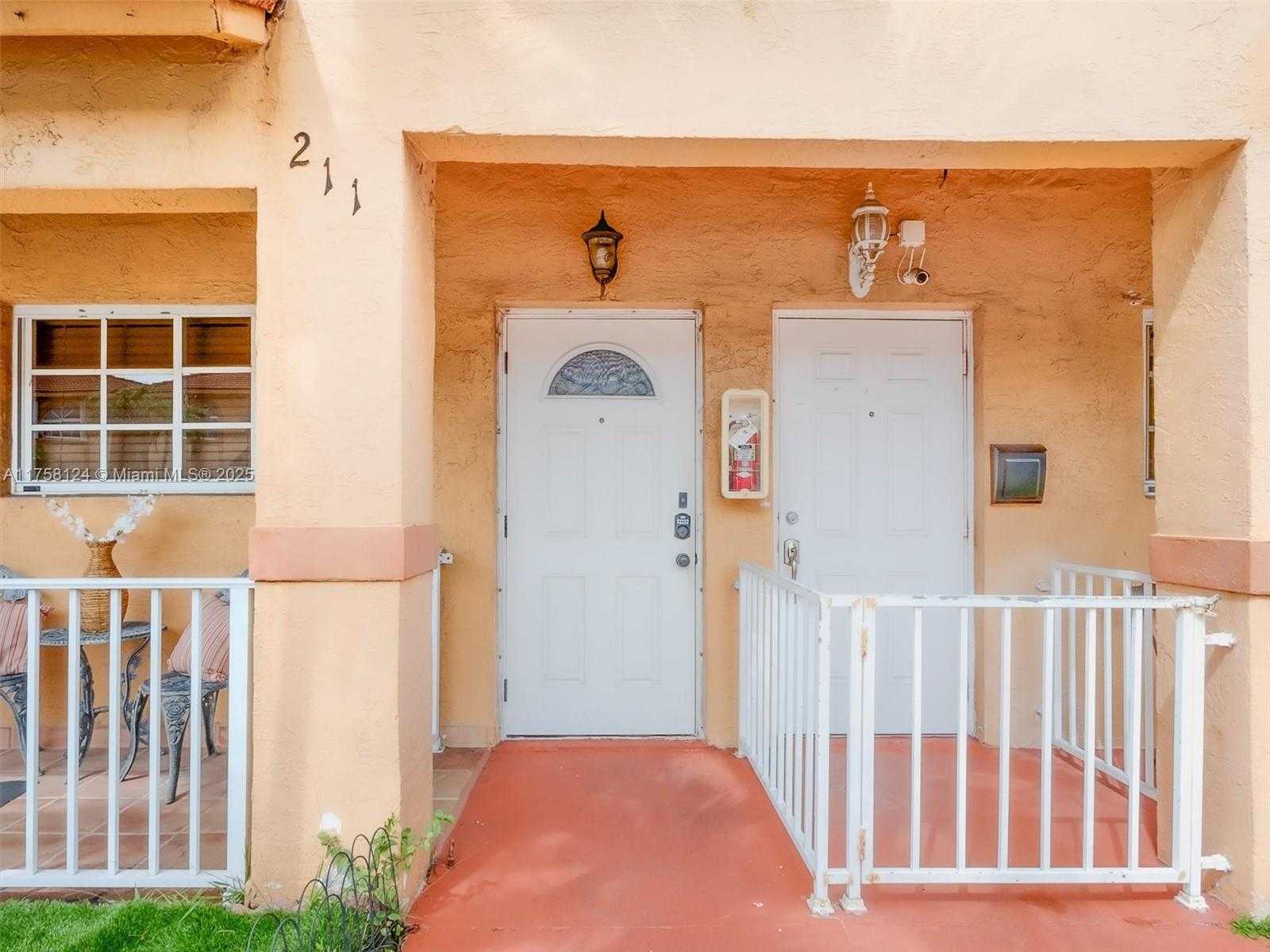 Small Image of 3375 WEST 76TH ST #211, Hialeah Number 18