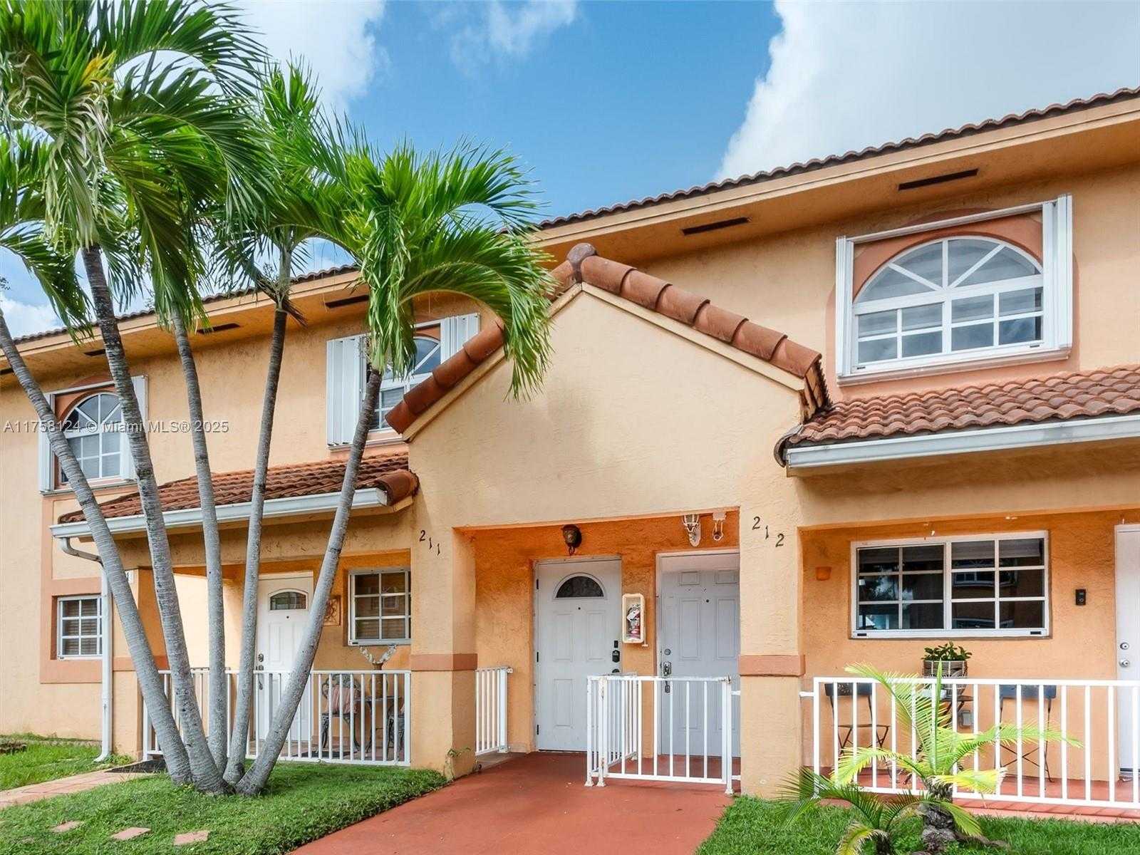 Small Image of 3375 WEST 76TH ST #211, Hialeah Number 19