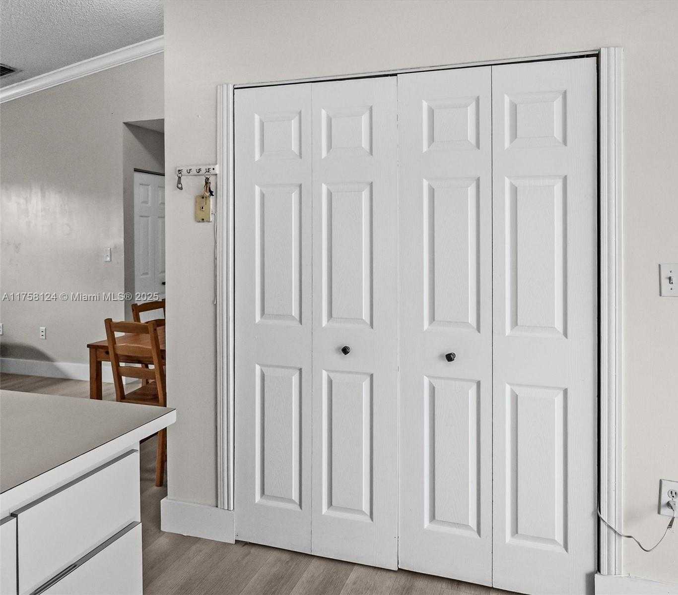 Small Image of 3375 WEST 76TH ST #211, Hialeah Number 24