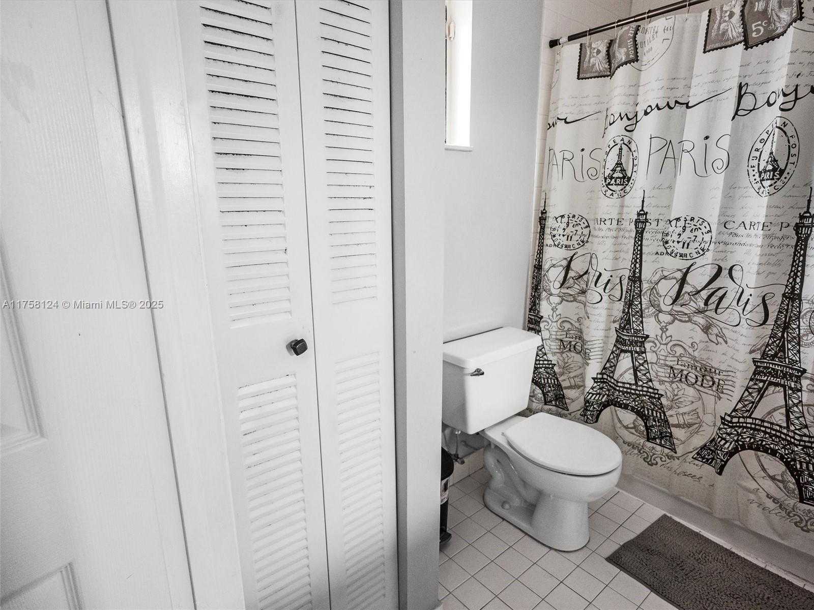 Small Image of 3375 WEST 76TH ST #211, Hialeah Number 26