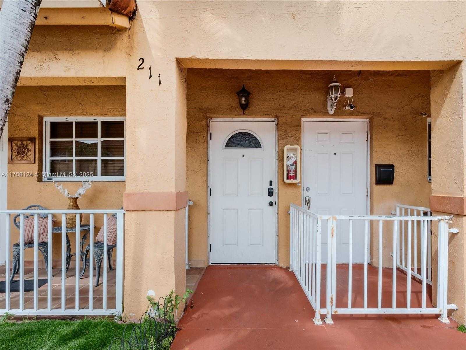 Small Image of 3375 WEST 76TH ST #211, Hialeah Number 39