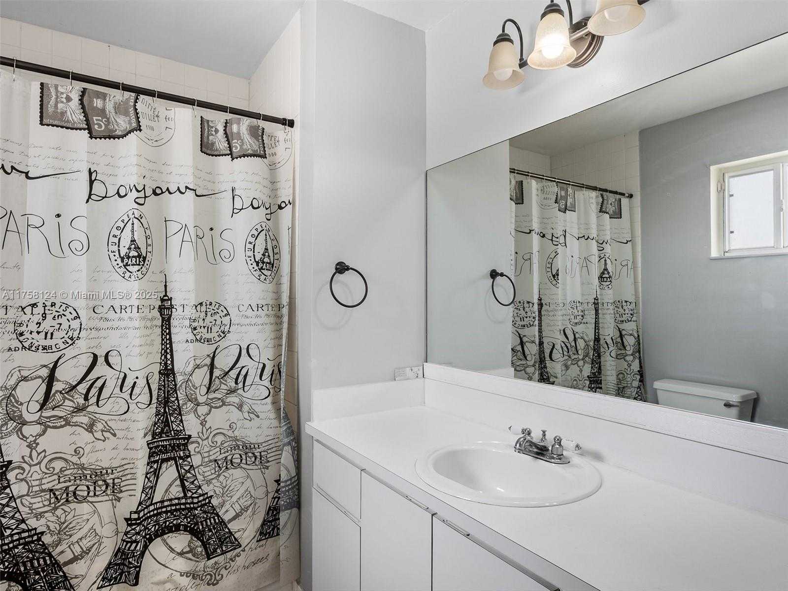Small Image of 3375 WEST 76TH ST #211, Hialeah Number 9