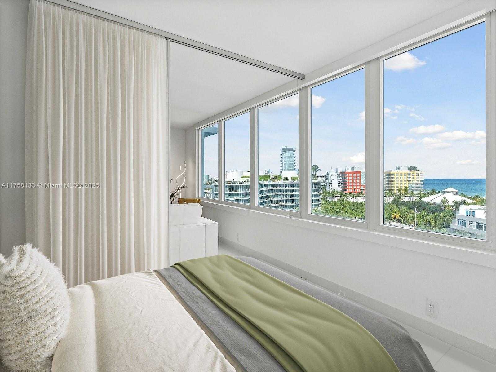 Small Image of 400 SOUTH POINTE DR #906, Miami Beach Number 19