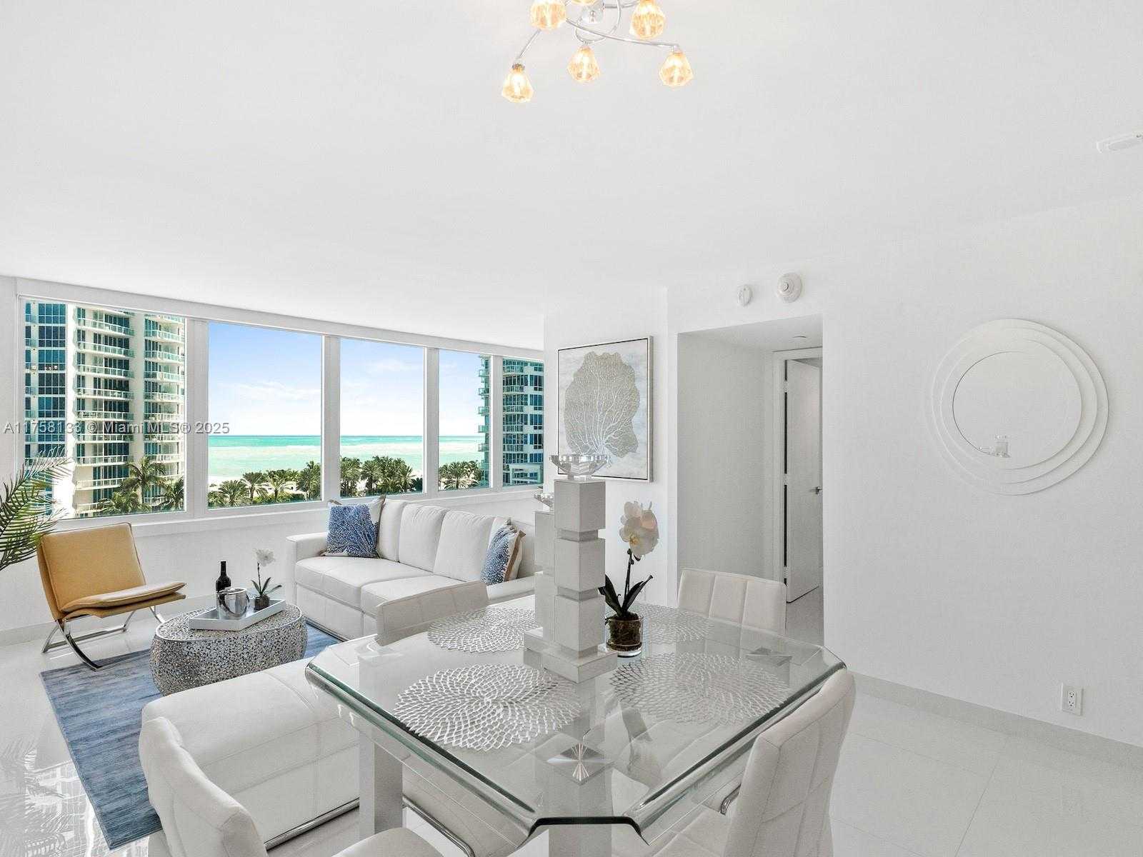 Small Image of 400 SOUTH POINTE DR #906, Miami Beach Number 4
