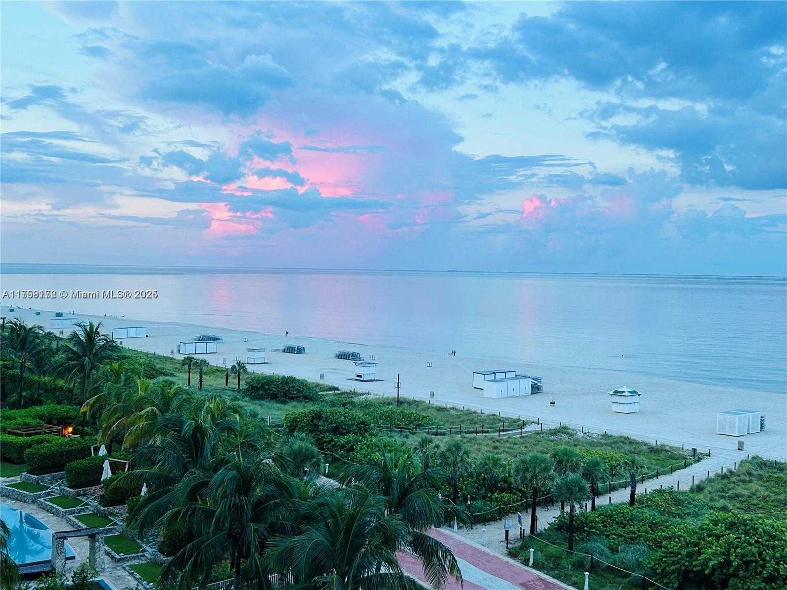 Small Image of 5825 #11E, Miami Beach Number 3
