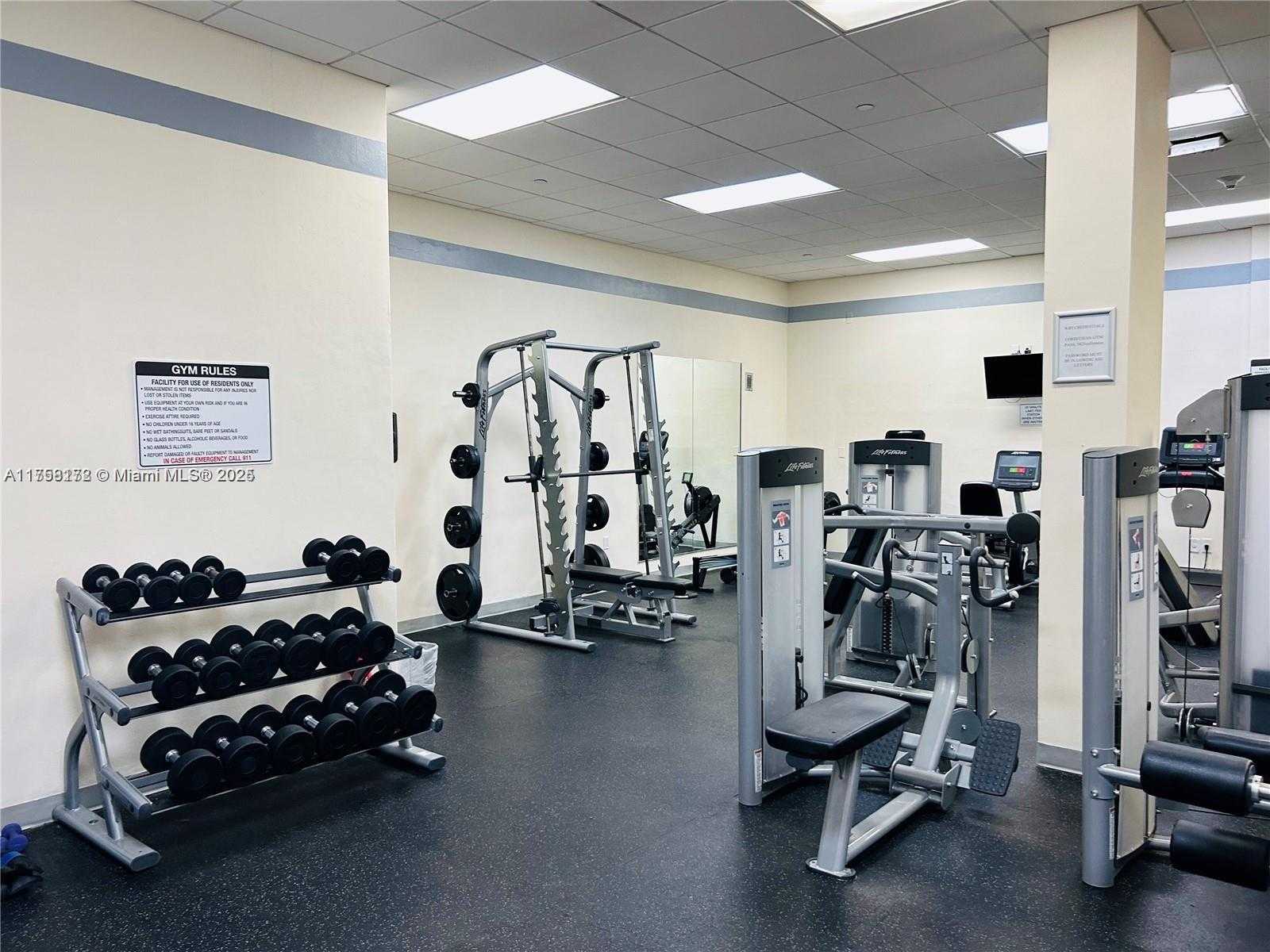 Small Image of 5825 #11E, Miami Beach Number 8