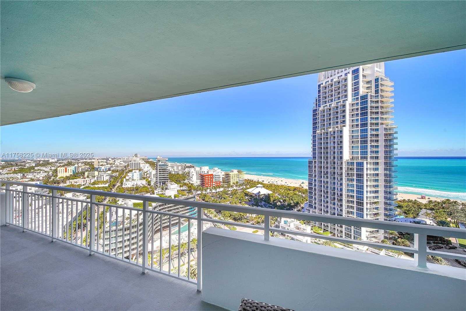 Small Image of 400 SOUTH POINTE DR #2310, Miami Beach Number 23