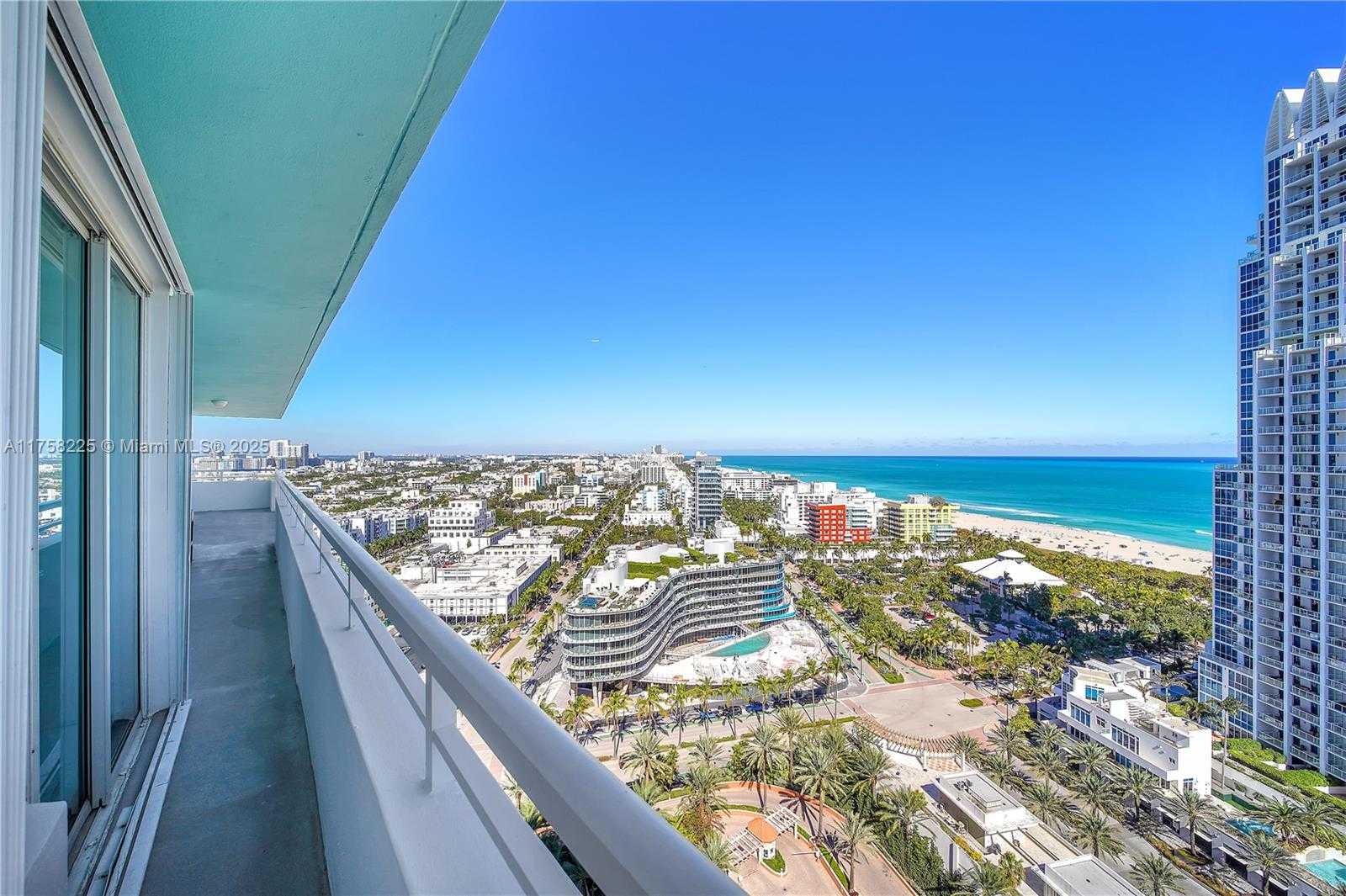Small Image of 400 SOUTH POINTE DR #2310, Miami Beach Number 33