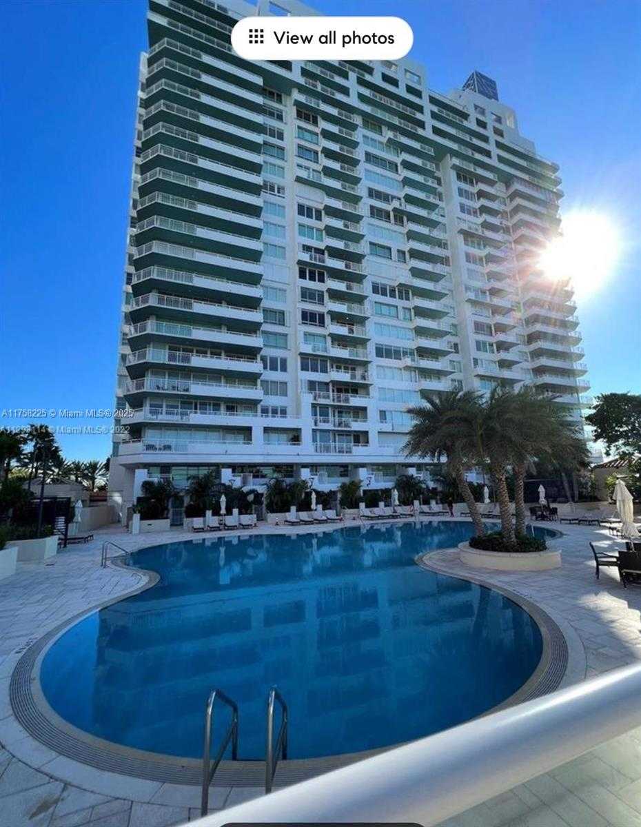 Small Image of 400 SOUTH POINTE DR #2310, Miami Beach Number 50