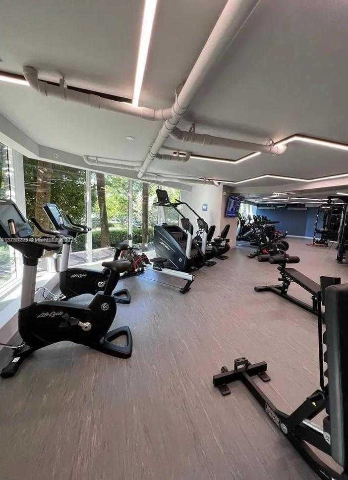 Small Image of 400 SOUTH POINTE DR #2310, Miami Beach Number 54
