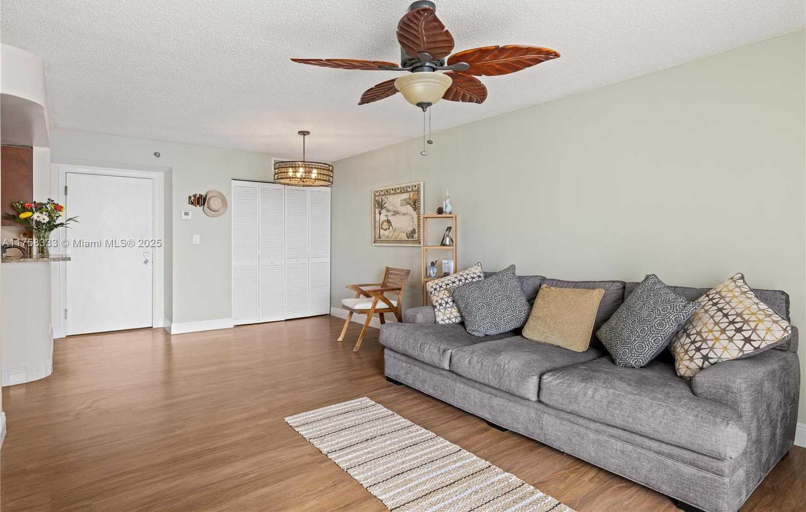 Small Image of 770 CLAUGHTON ISLAND DR #1912, Miami Number 13
