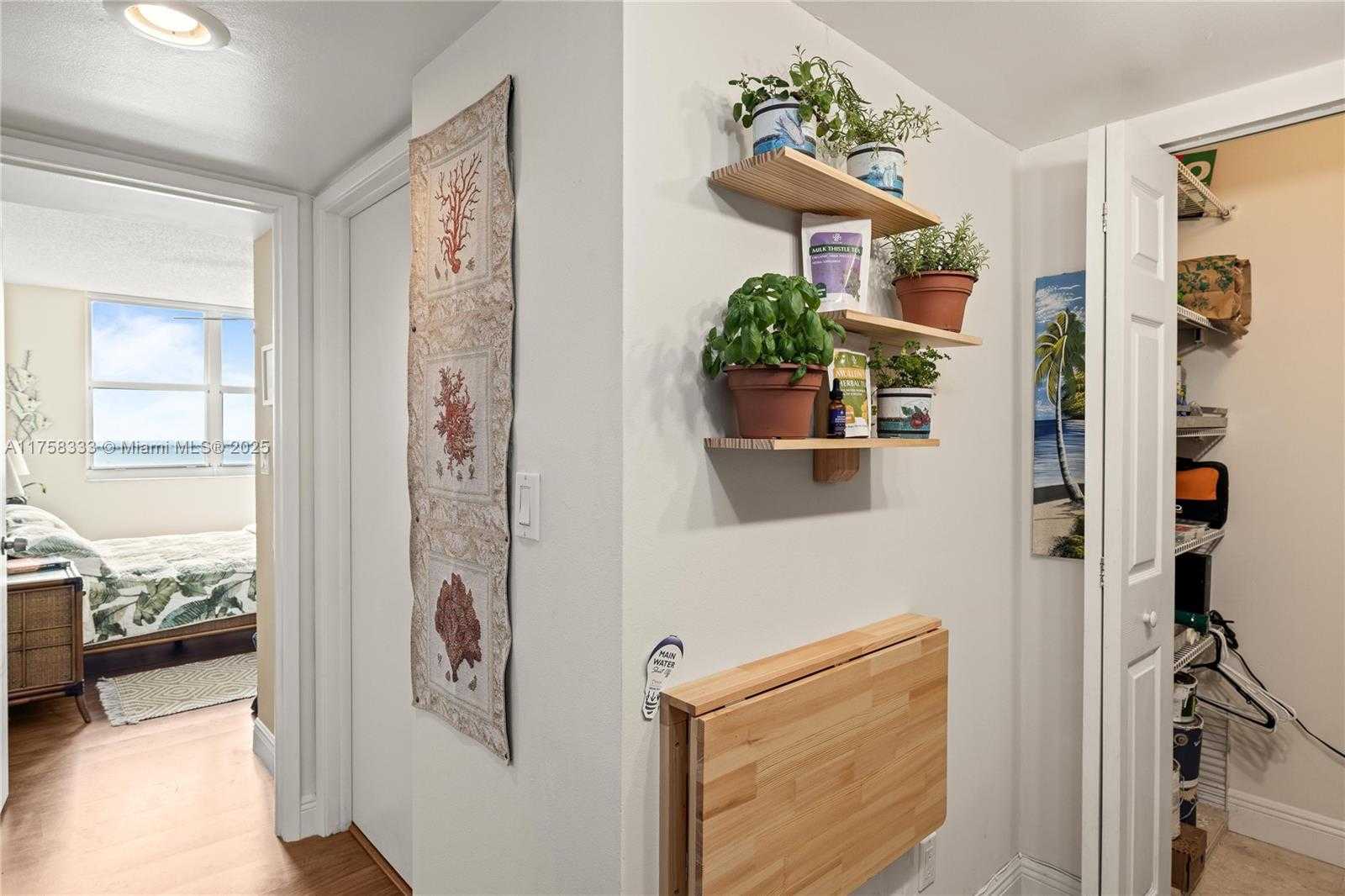 Small Image of 770 CLAUGHTON ISLAND DR #1912, Miami Number 15