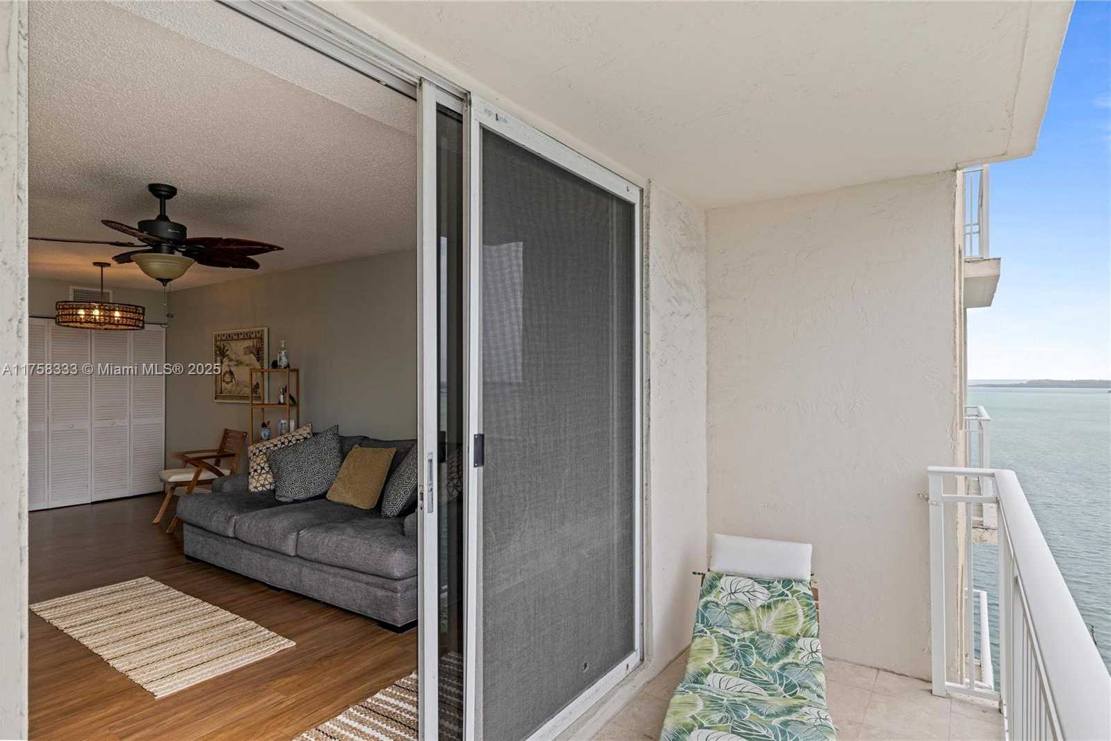 Small Image of 770 CLAUGHTON ISLAND DR #1912, Miami Number 22