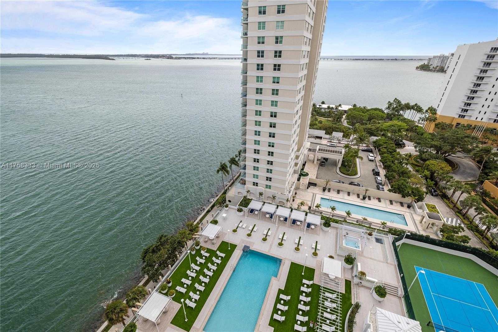 Small Image of 770 CLAUGHTON ISLAND DR #1912, Miami Number 26