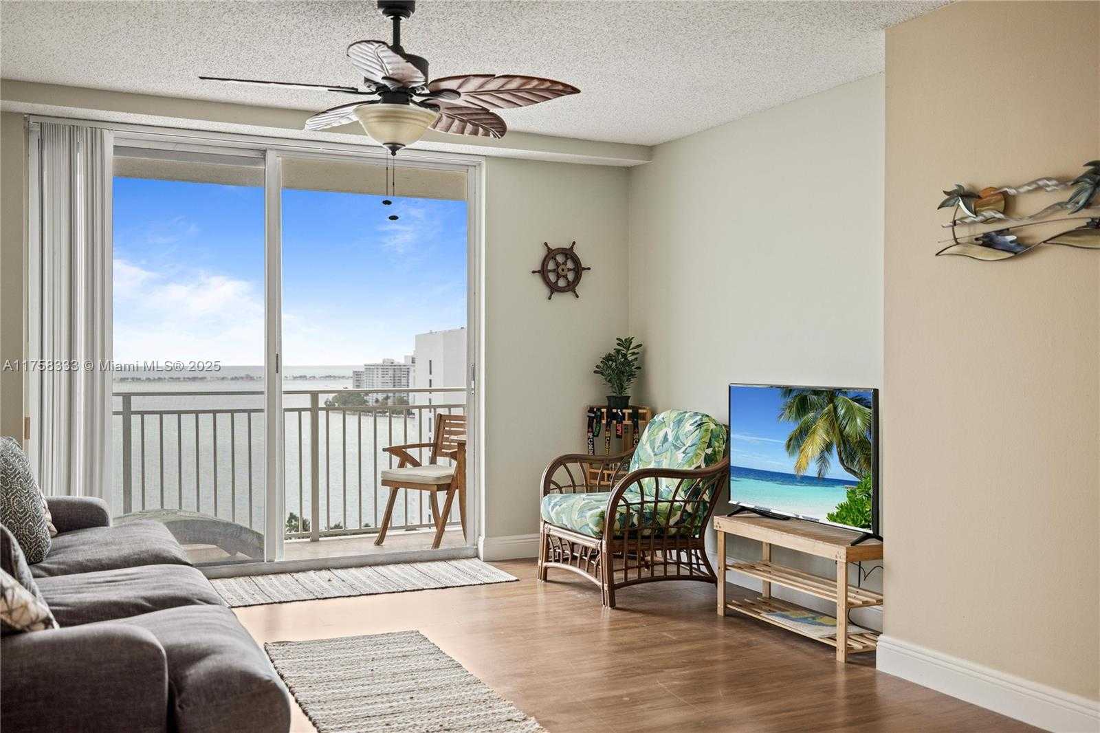Small Image of 770 CLAUGHTON ISLAND DR #1912, Miami Number 3