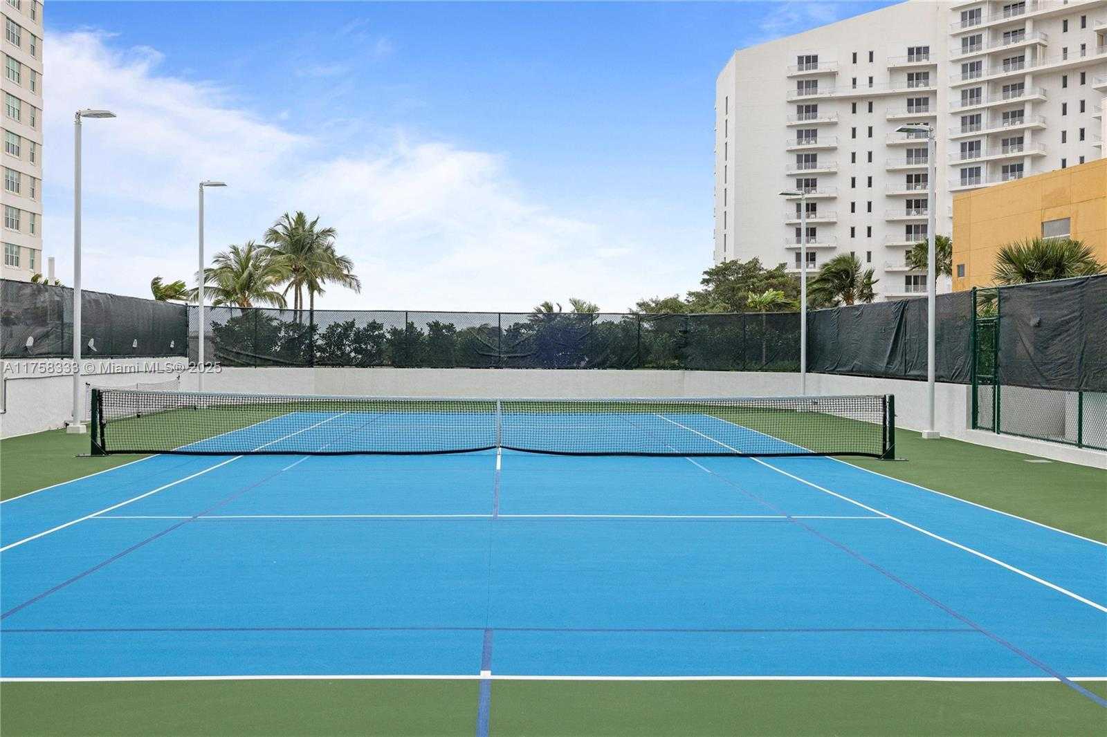 Small Image of 770 CLAUGHTON ISLAND DR #1912, Miami Number 31