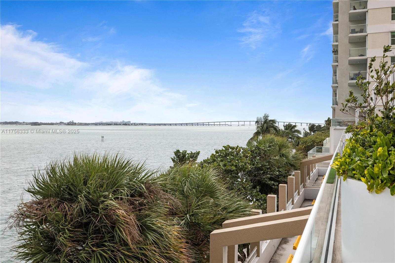 Small Image of 770 CLAUGHTON ISLAND DR #1912, Miami Number 34