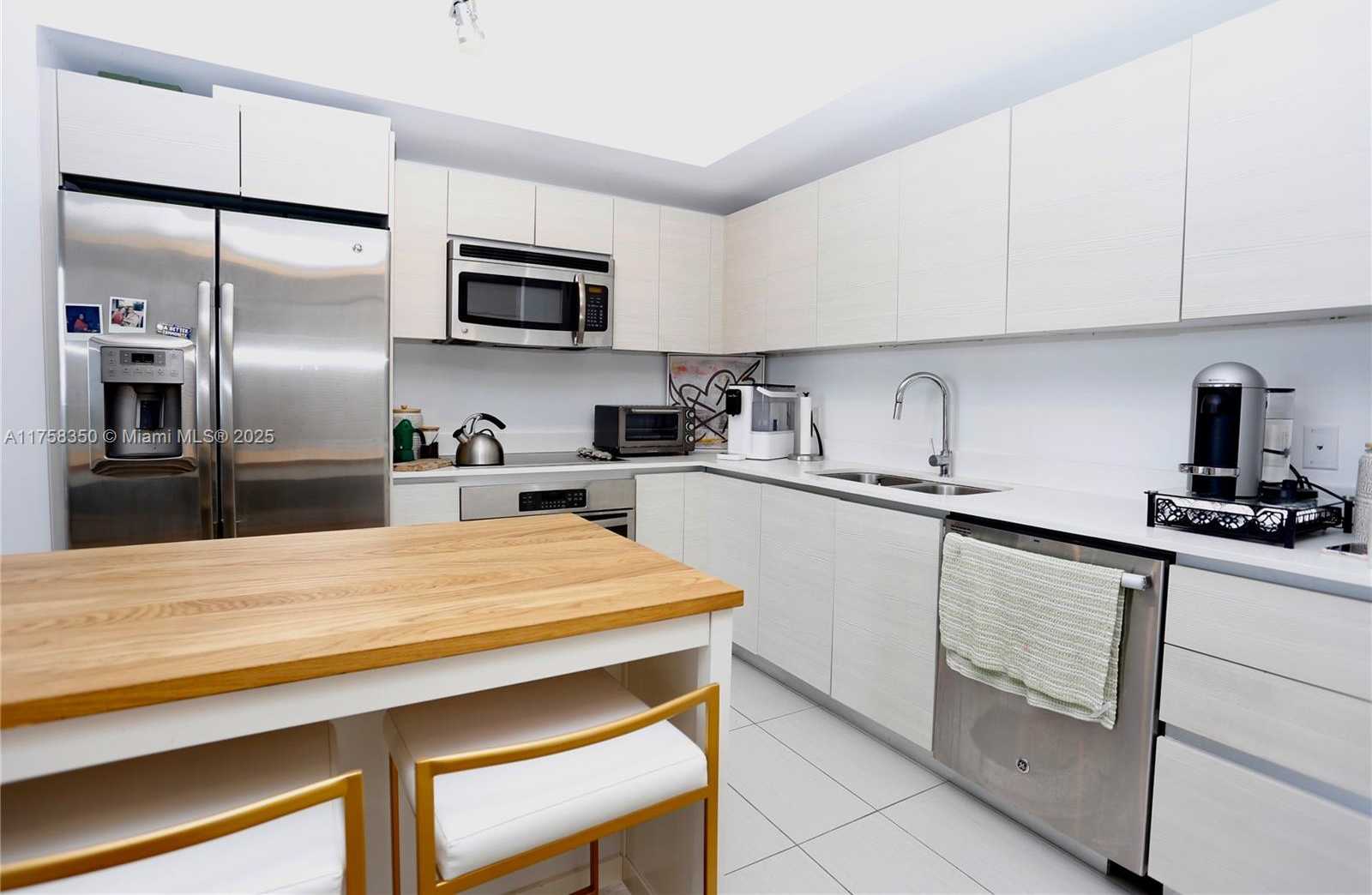 Small Image of 4250 Biscayne Blvd, Miami, FL 33137, USA Number 5