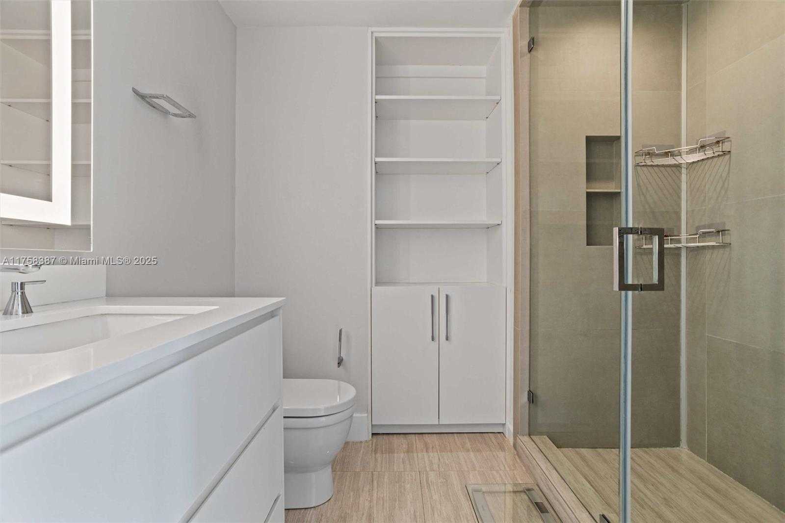 Small Image of 2101 BRICKELL AVE #3308, Miami Number 29