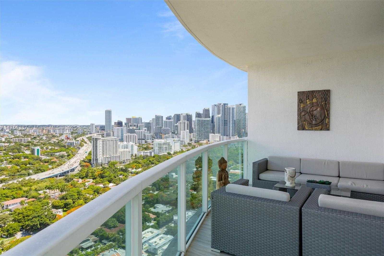 Small Image of 2101 BRICKELL AVE #3308, Miami Number 48