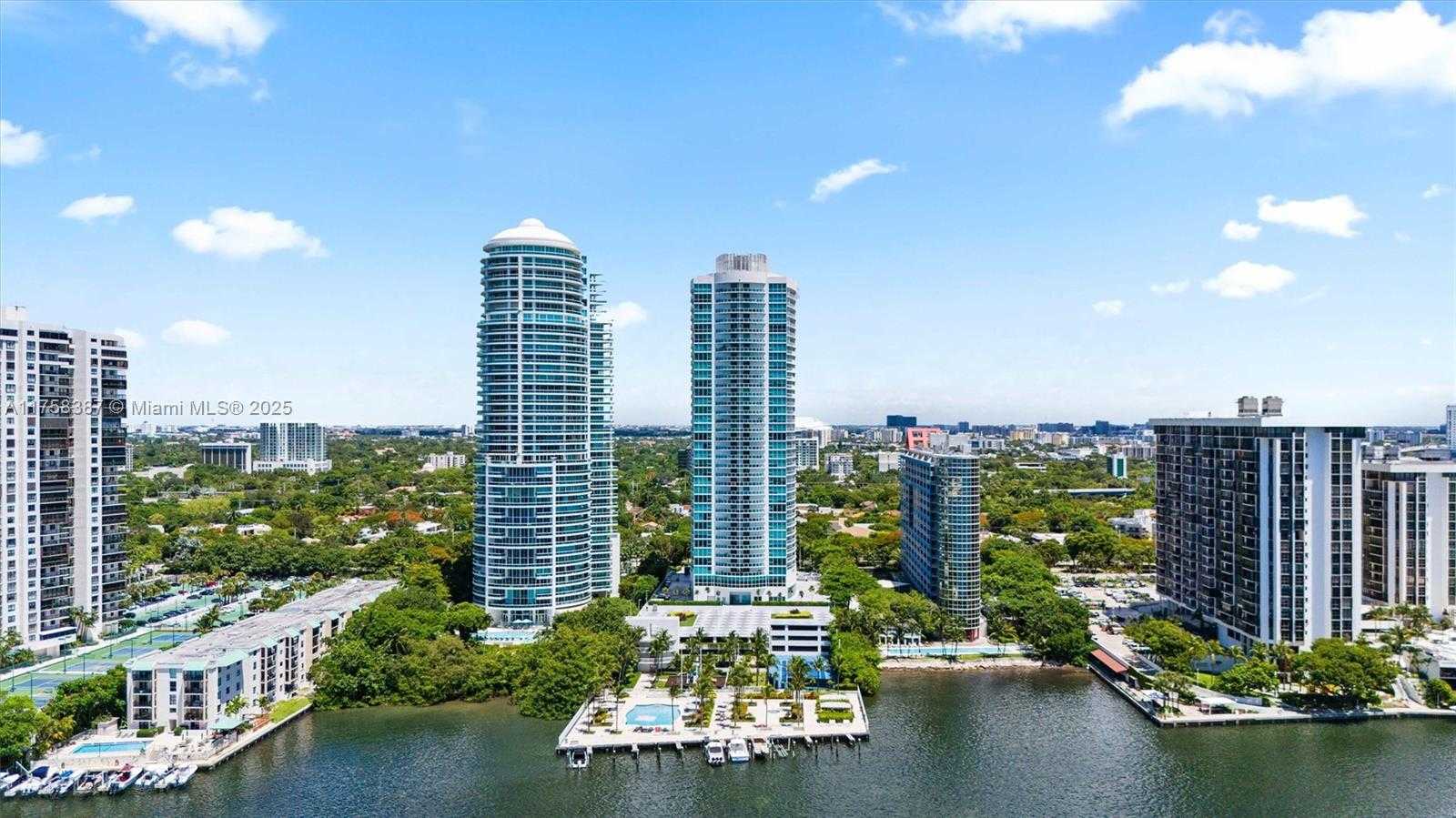 Small Image of 2101 BRICKELL AVE #3308, Miami Number 58