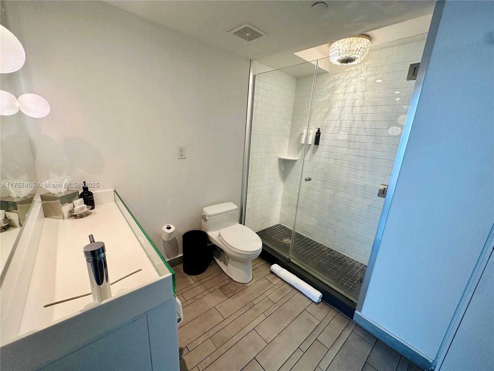 Small Image of 1100 WEST AVE #1123, Miami Beach Number 15