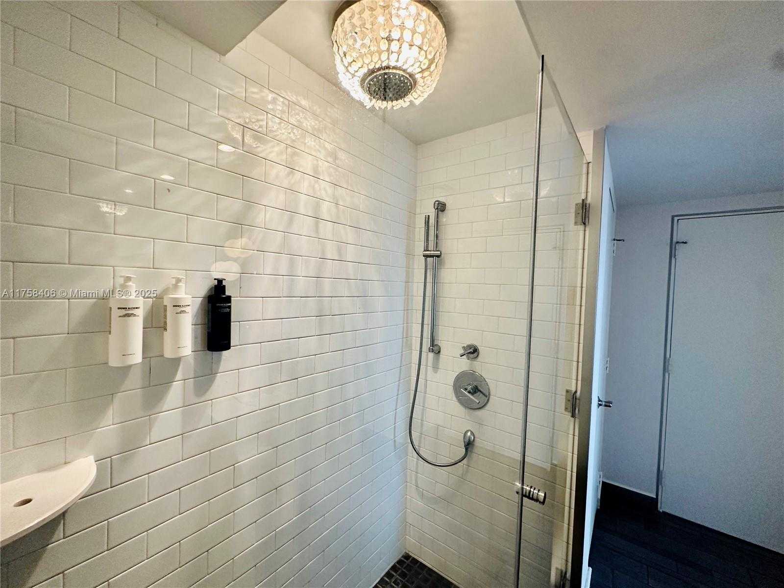 Small Image of 1100 WEST AVE #1123, Miami Beach Number 18
