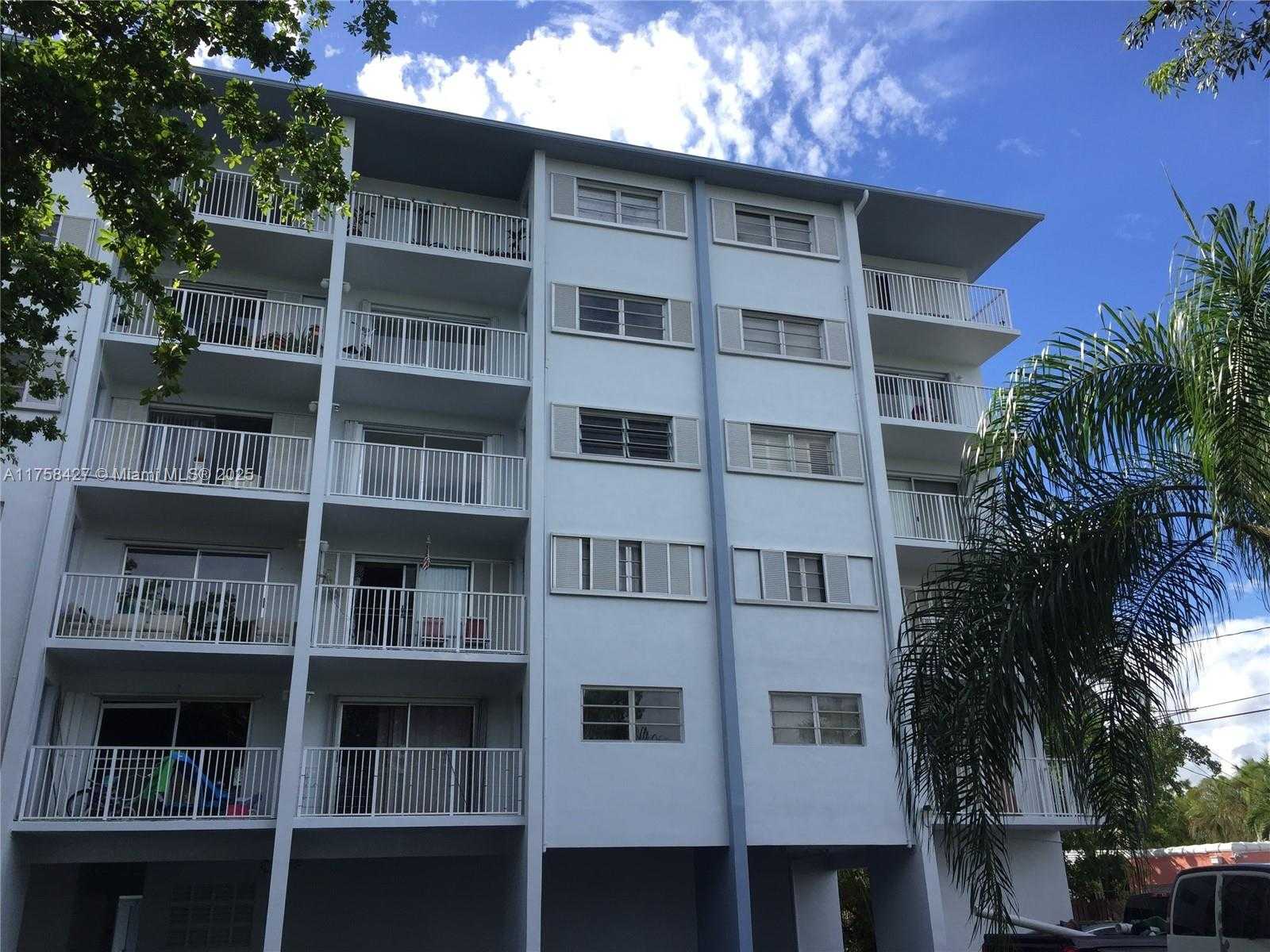 Small Image of 1701 WASHINGTON ST #503, Hollywood Number 21