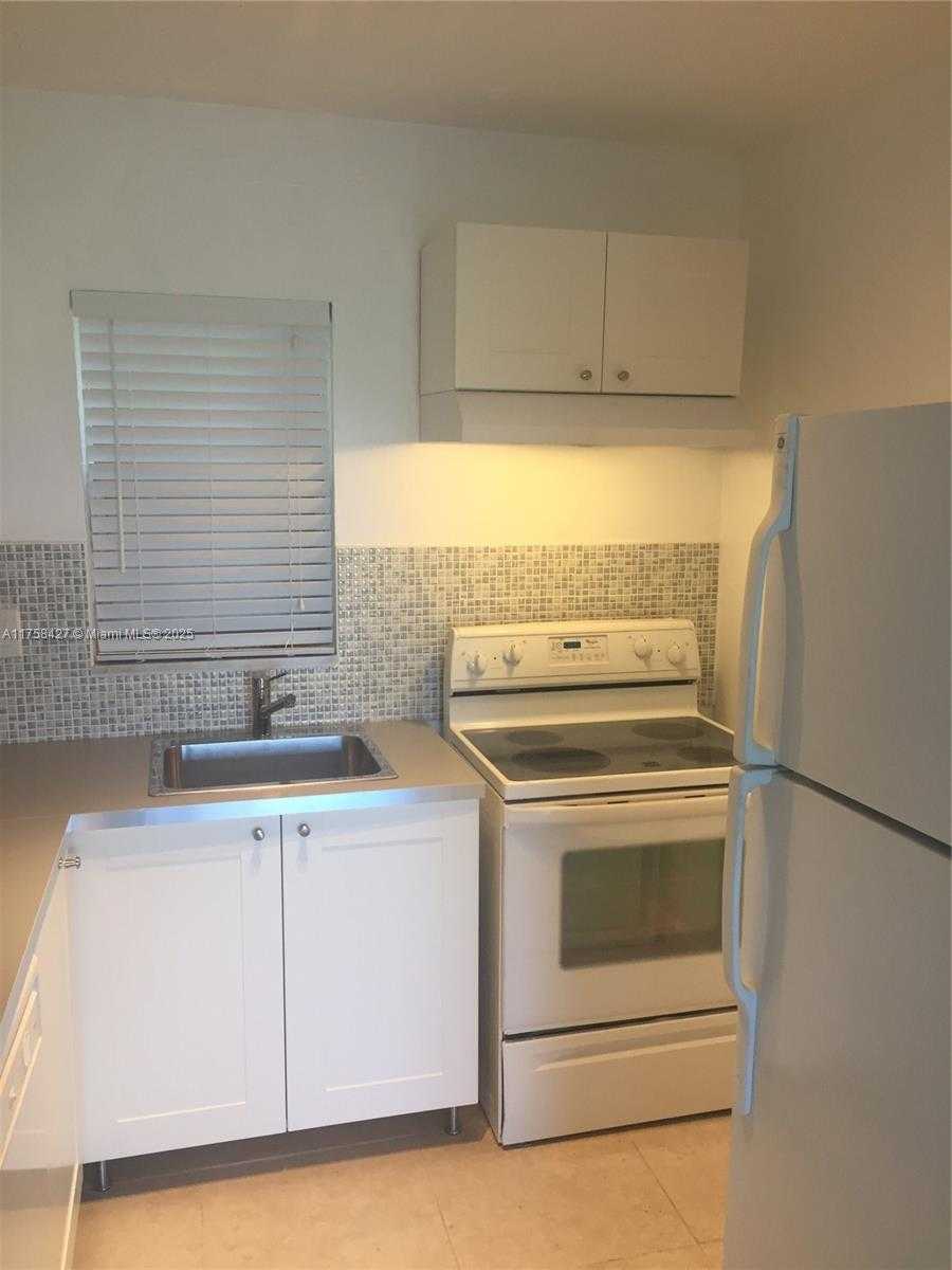 Small Image of 1701 WASHINGTON ST #503, Hollywood Number 4
