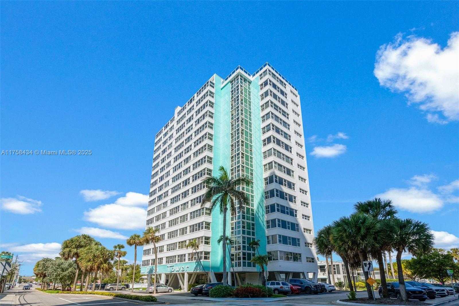 Small Image of 3003 TERRAMAR ST #701, Fort Lauderdale Number 13