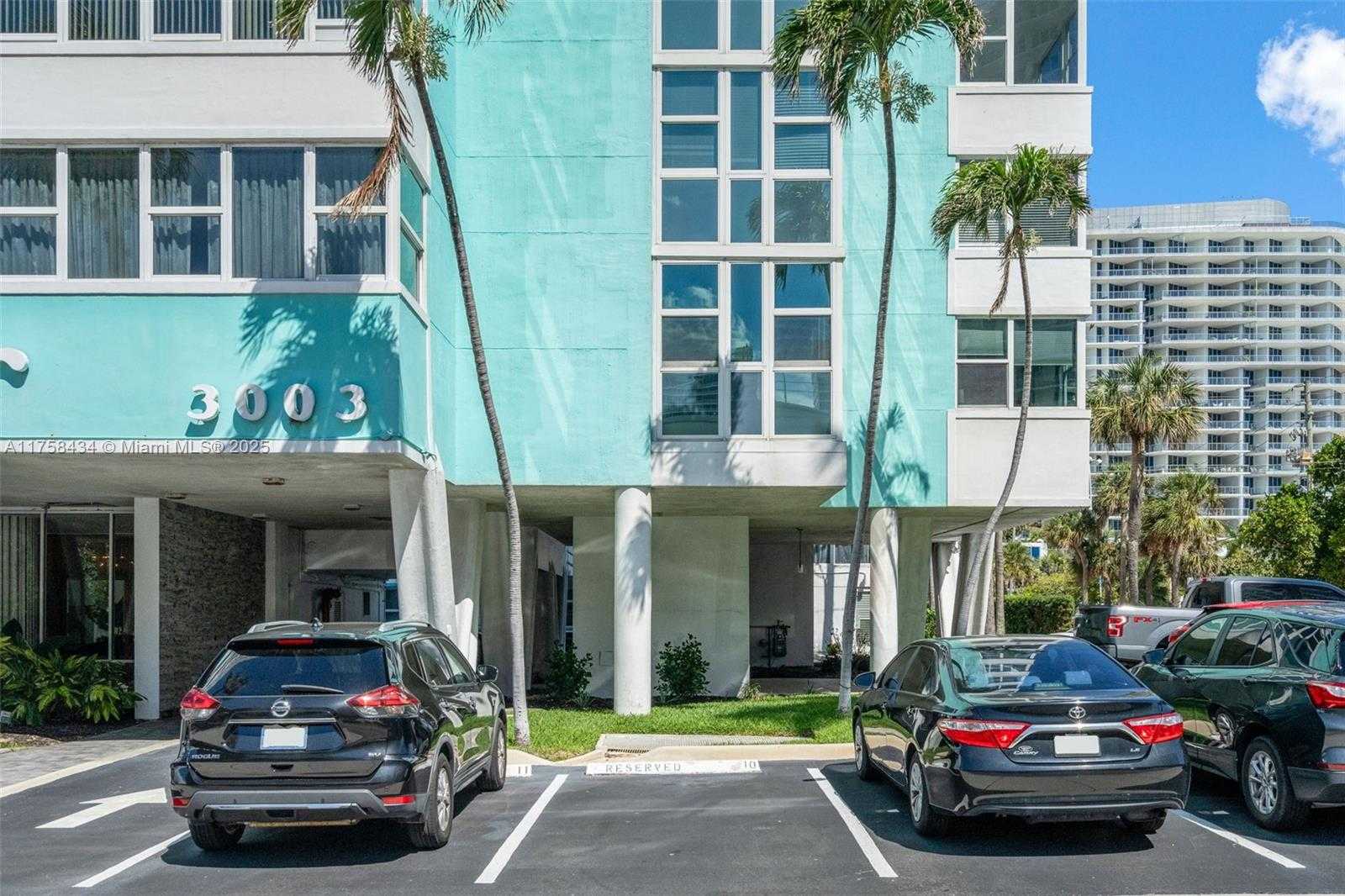 Small Image of 3003 TERRAMAR ST #701, Fort Lauderdale Number 14