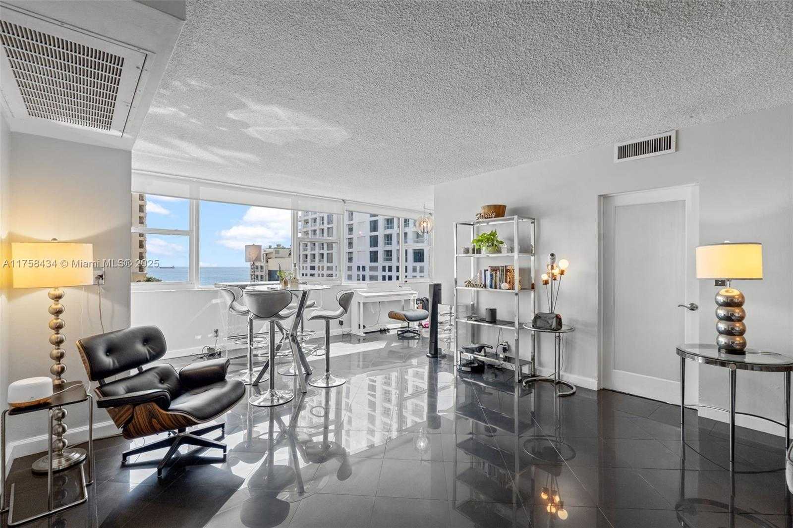 Small Image of 3003 TERRAMAR ST #701, Fort Lauderdale Number 18