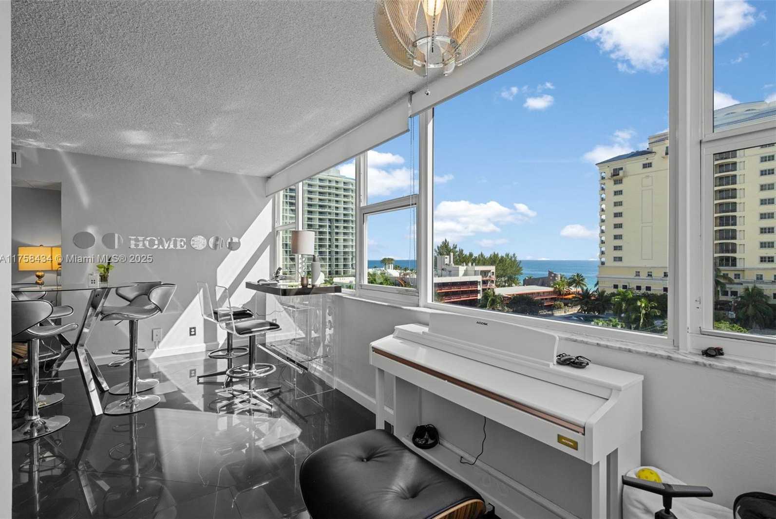 Small Image of 3003 TERRAMAR ST #701, Fort Lauderdale Number 21