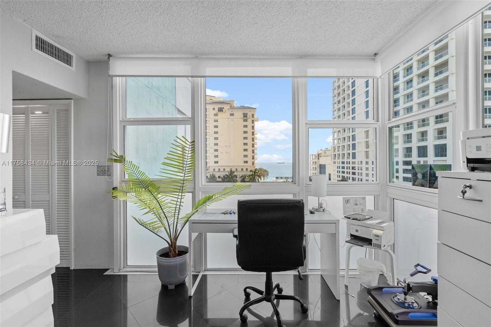 Small Image of 3003 TERRAMAR ST #701, Fort Lauderdale Number 26