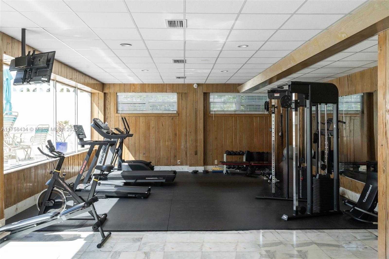 Small Image of 3003 TERRAMAR ST #701, Fort Lauderdale Number 31