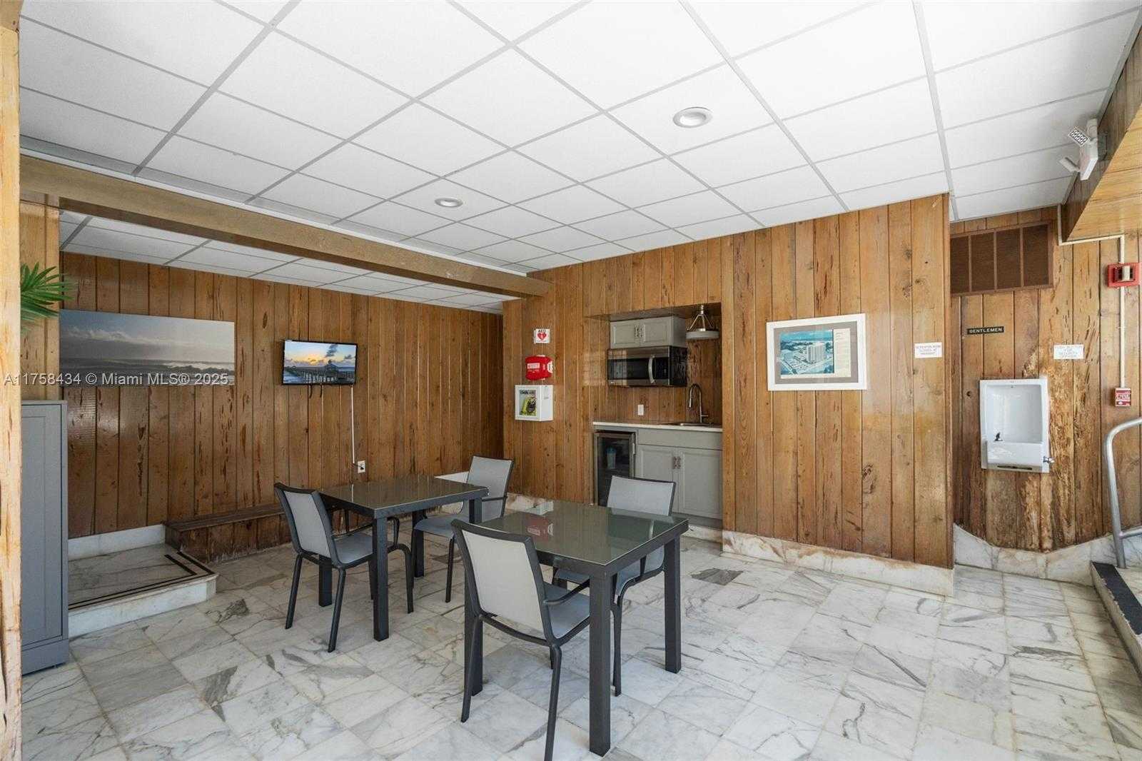 Small Image of 3003 TERRAMAR ST #701, Fort Lauderdale Number 32