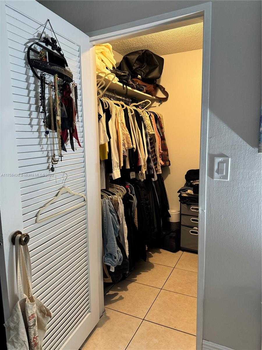 Small Image of 4460 NORTH WEST 79TH AVE #1D, Doral Number 6