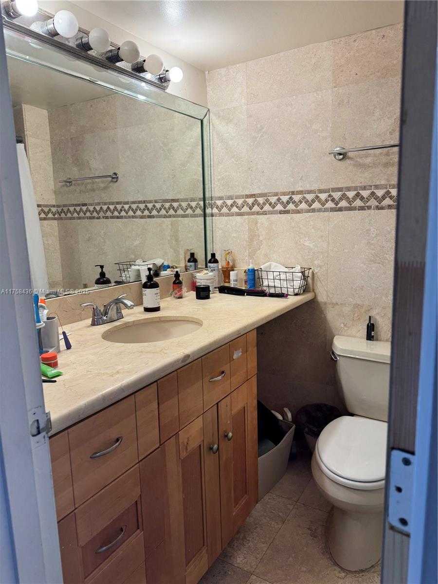 Small Image of 4460 NORTH WEST 79TH AVE #1D, Doral Number 8