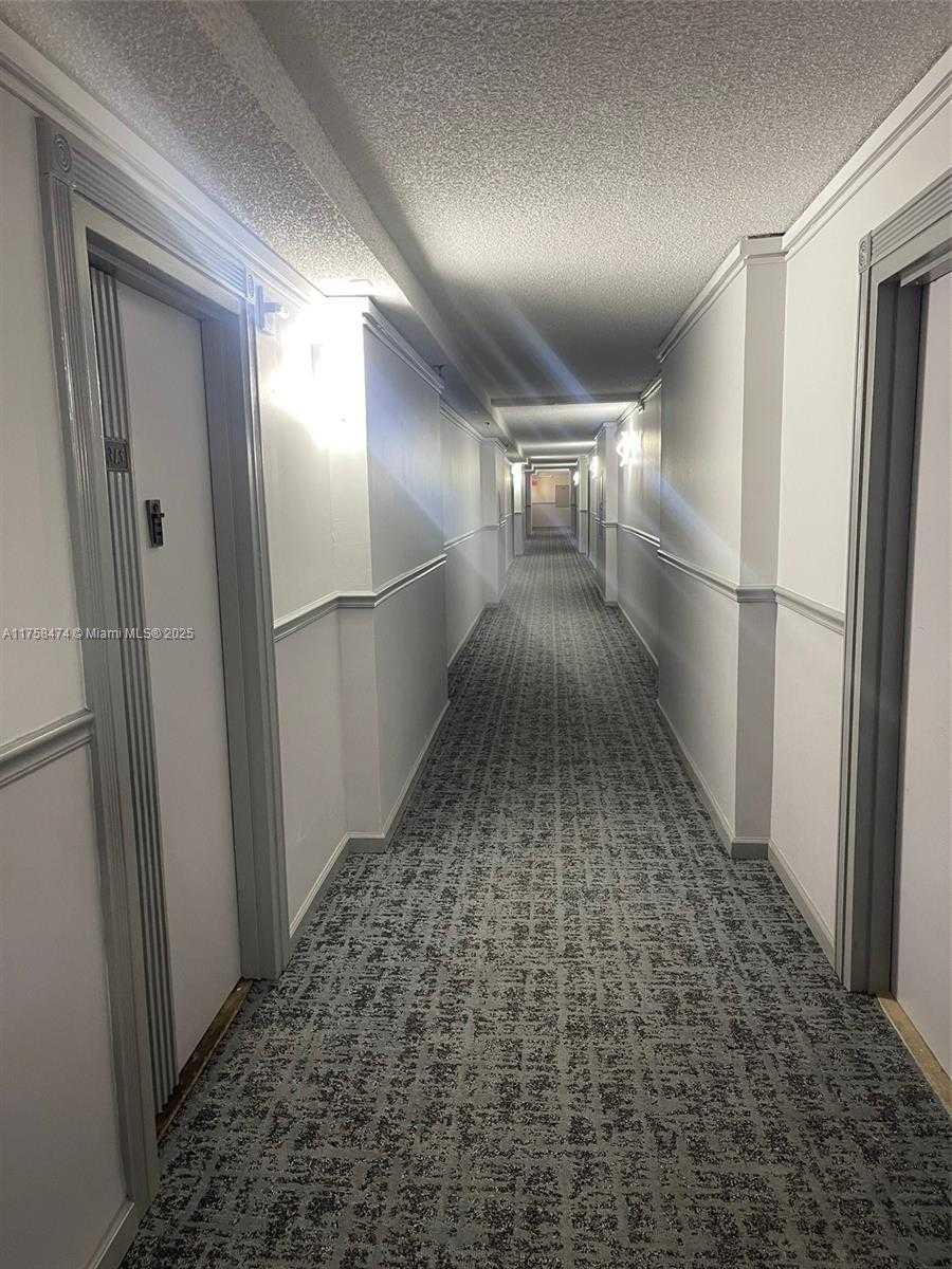 Small Image of 16919 #312, Sunny Isles Beach Number 12