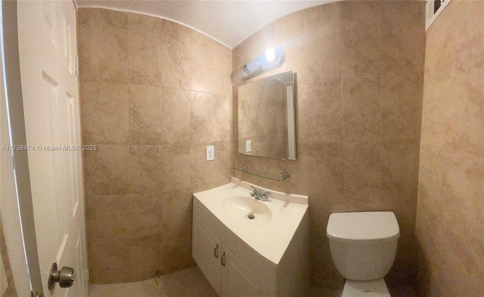 Small Image of 16919 #312, Sunny Isles Beach Number 5
