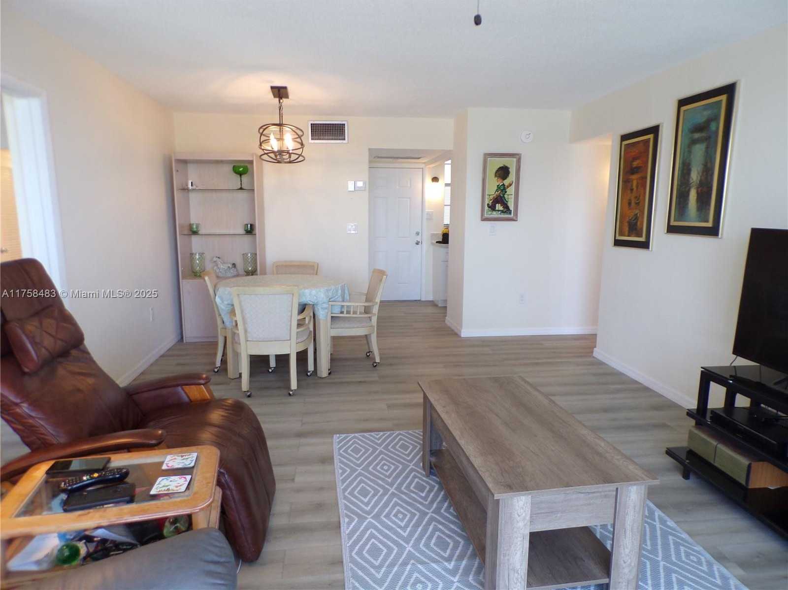 Small Image of 3000 MARCOS DR #P206, Aventura Number 24